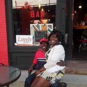 Meet your Posher, Maxine